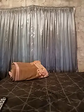 Snapshot of small_D94 chatting on February 18, 2026, 6:59 pm small D94 online show from February 18, 2026, 6:59 pm