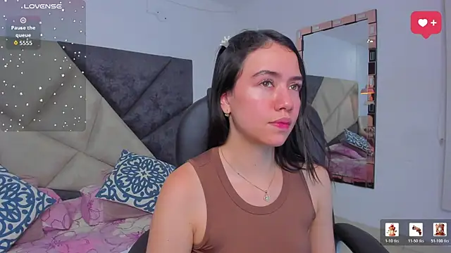 SaraWagner  online show from May 15, 2026, 12:06 am