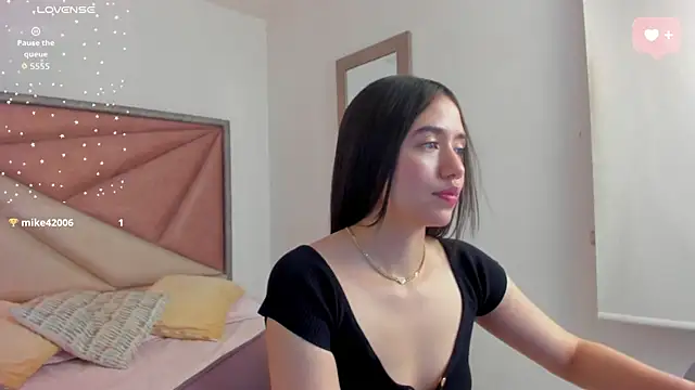 SaraWagner  online show from July 26, 2026, 12:08 am