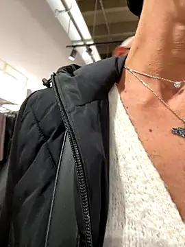 eddivad6974 online show from October 25, 2025, 4:13 pm