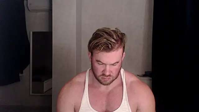 Snapshot of ThorHemsworthRU chatting on December 18, 2024, 4:20 am ThorHemsworthRU online show from December 18, 2024, 4:20 am