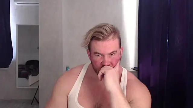 Snapshot of ThorHemsworthRU chatting on March 7, 2025, 9:40 am ThorHemsworthRU online show from March 7, 2025, 9:40 am