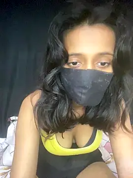 Joy Love Roxie online show from December 13, 2025, 7:53 pm