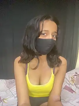 Joy Love Roxie online show from December 21, 2025, 5:42 pm