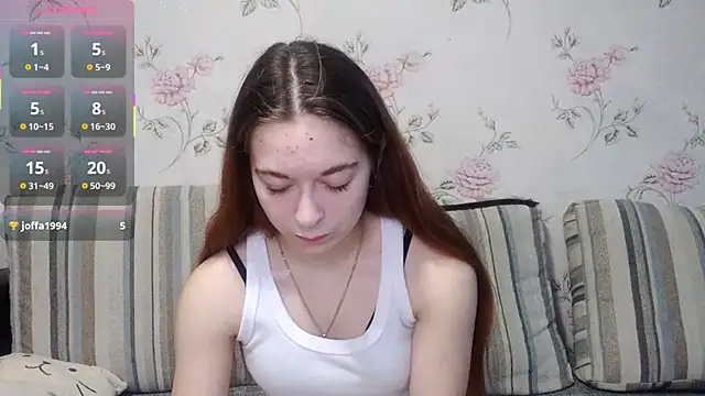 KissKarina online show from November 5, 2025, 1:22 pm