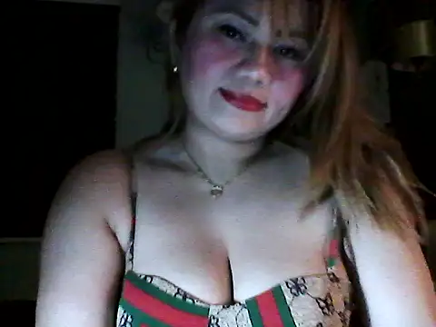 Snapshot of Miss_Heart chatting on September 20, 2025, 8:32 pm Miss Heart online show from September 20, 2025, 8:32 pm