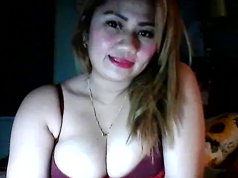 Snapshot of Miss_Heart chatting on October 9, 2025, 1:09 pm Miss Heart online show from October 9, 2025, 1:09 pm