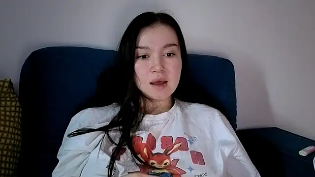 Snapshot of LexeeLuv chatting on October 17, 2025, 3:42 am LexeeLuv online show from October 17, 2025, 3:42 am