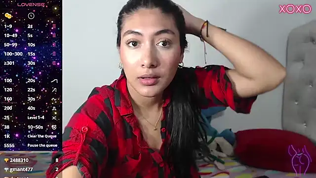 Allison 19   online show from November 11, 2025, 4:23 am