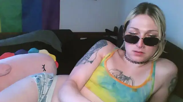 AthenaAphrodisia online show from February 19, 2026, 5:31 pm