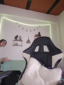 Snapshot of 77Neferkitty77 chatting on October 20, 2025, 12:22 am 77Neferkitty77 online show from October 20, 2025, 12:22 am