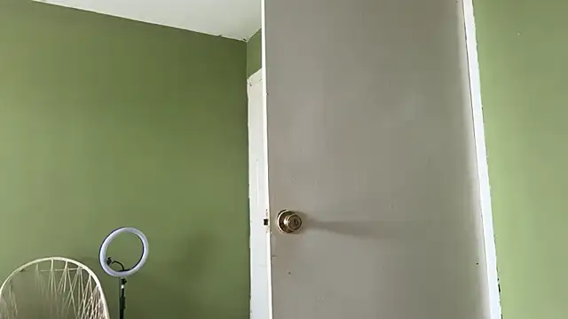 Liaprettygirl online show from February 21, 2026, 5:47 pm