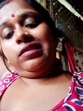 Hot-Show2 online show from October 15, 2025, 10:48 am