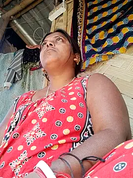 Hot-Show2 online show from February 11, 2026, 5:23 am