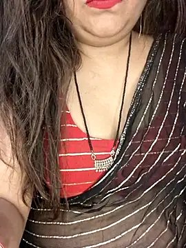 Snapshot of indian-hotmilfs chatting on April 23, 2026, 7:27 pm indian-hotmilfs online show from April 23, 2026, 7:27 pm