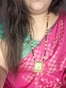 Snapshot of indian-hotmilfs chatting on May 10, 2026, 1:11 am indian-hotmilfs online show from May 10, 2026, 1:11 am