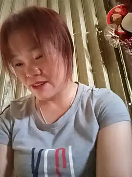 sukabae00 online show from October 19, 2025, 9:21 am