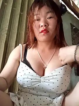 Snapshot of sukabae00 chatting on April 21, 2026, 10:32 am sukabae00 online show from April 21, 2026, 10:32 am