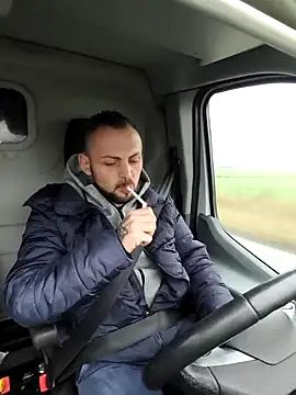 papichulo0099 online show from December 22, 2025, 7:05 am