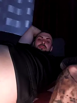 papichulo0099 online show from March 8, 2026, 7:17 pm