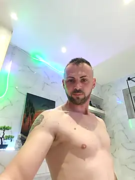 papichulo0099 online show from April 4, 2026, 2:54 am