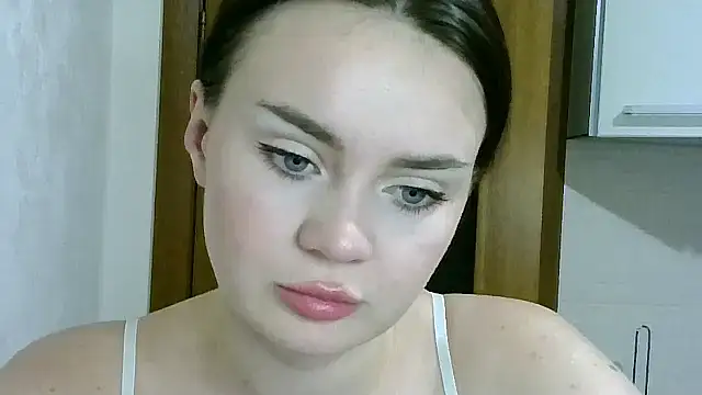 Bonny Candy online show from October 28, 2025, 8:55 pm