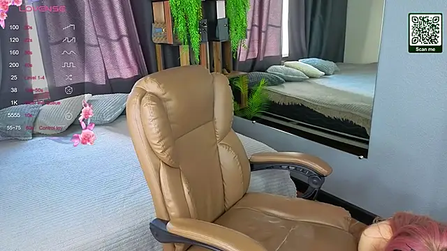 exxxcore  online show from October 15, 2025, 5:29 am