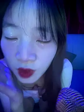 littleqiu online show from September 16, 2025, 10:38 am