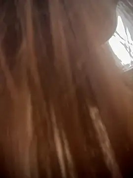 littleqiu online show from September 18, 2025, 7:54 am