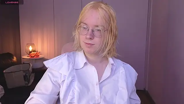 Snapshot of Amanda_Butlerr chatting on May 28, 2026, 1:19 pm Amanda Butlerr online show from May 28, 2026, 1:19 pm