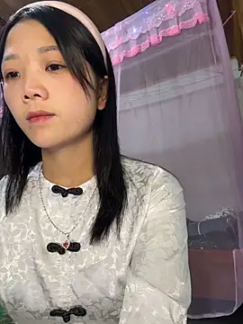 thaoyeuuu online show from October 25, 2025, 3:03 am