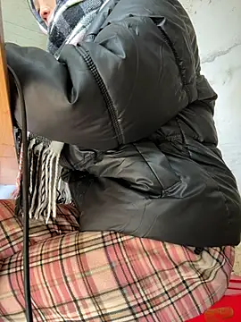 thaoyeuuu online show from November 5, 2025, 4:23 am