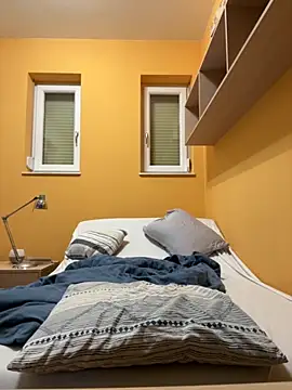 Raveman online show from October 2, 2025, 4:03 pm