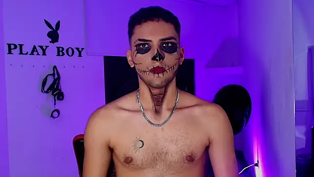 AlekRuizx online show from November 1, 2025, 12:01 am