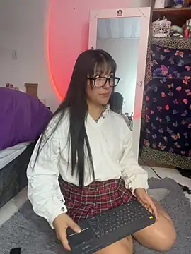 lilitth777 online show from December 15, 2025, 12:59 am