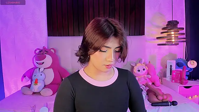 Creamy Angelo online show from June 19, 2026, 2:05 am