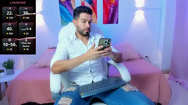 ZarekFox online show from October 11, 2025, 1:31 pm