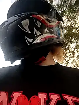 SirenRouge 69 online show from September 17, 2025, 9:38 pm