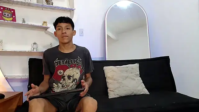 BEAUTY BOYS1 online show from September 13, 2025, 7:08 am