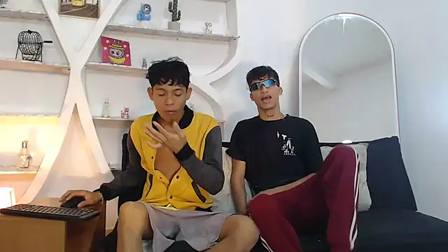 BEAUTY BOYS1 online show from September 16, 2025, 7:09 am