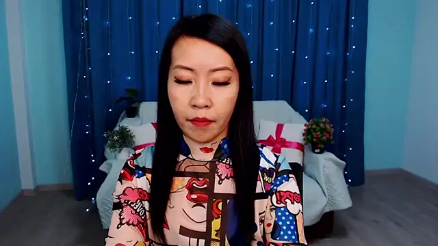 LiaPak online show from October 2, 2025, 1:01 am