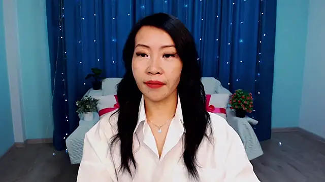 LiaPak online show from October 23, 2025, 1:05 am