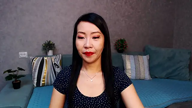 LiaPak online show from November 24, 2025, 1:05 am