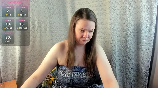 MiaLores online show from February 11, 2026, 9:03 am