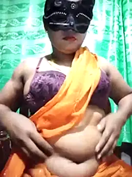 Mistompa24 online show from November 10, 2025, 3:11 pm