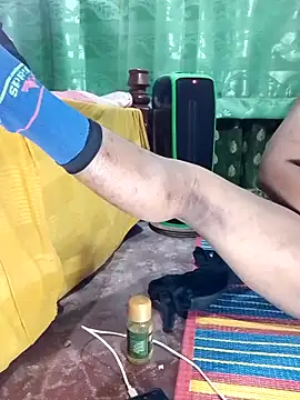 Snapshot of Mistompa24 chatting on February 14, 2026, 3:53 pm Mistompa24 online show from February 14, 2026, 3:53 pm