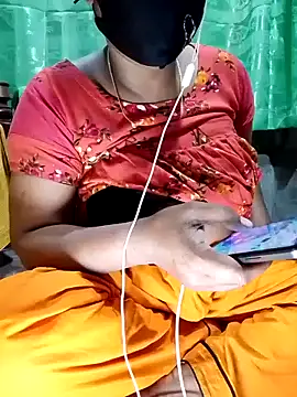 Snapshot of Mistompa24 chatting on February 15, 2026, 5:37 am Mistompa24 online show from February 15, 2026, 5:37 am