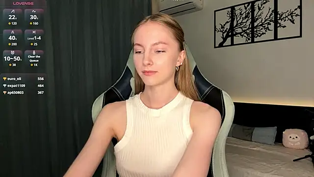 BrightAnnie online show from November 23, 2025, 4:07 pm