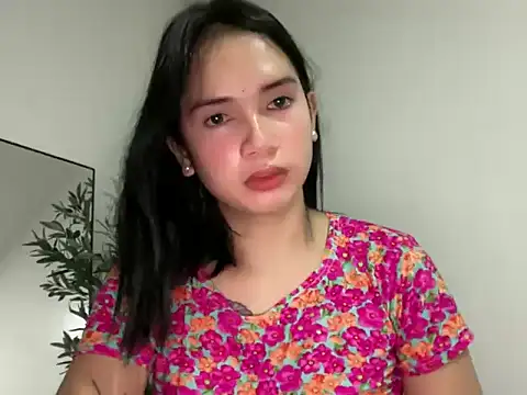 Sweet Hannahx online show from July 28, 2026, 5:12 pm