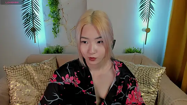 Aisi 18 online show from September 17, 2025, 4:36 am